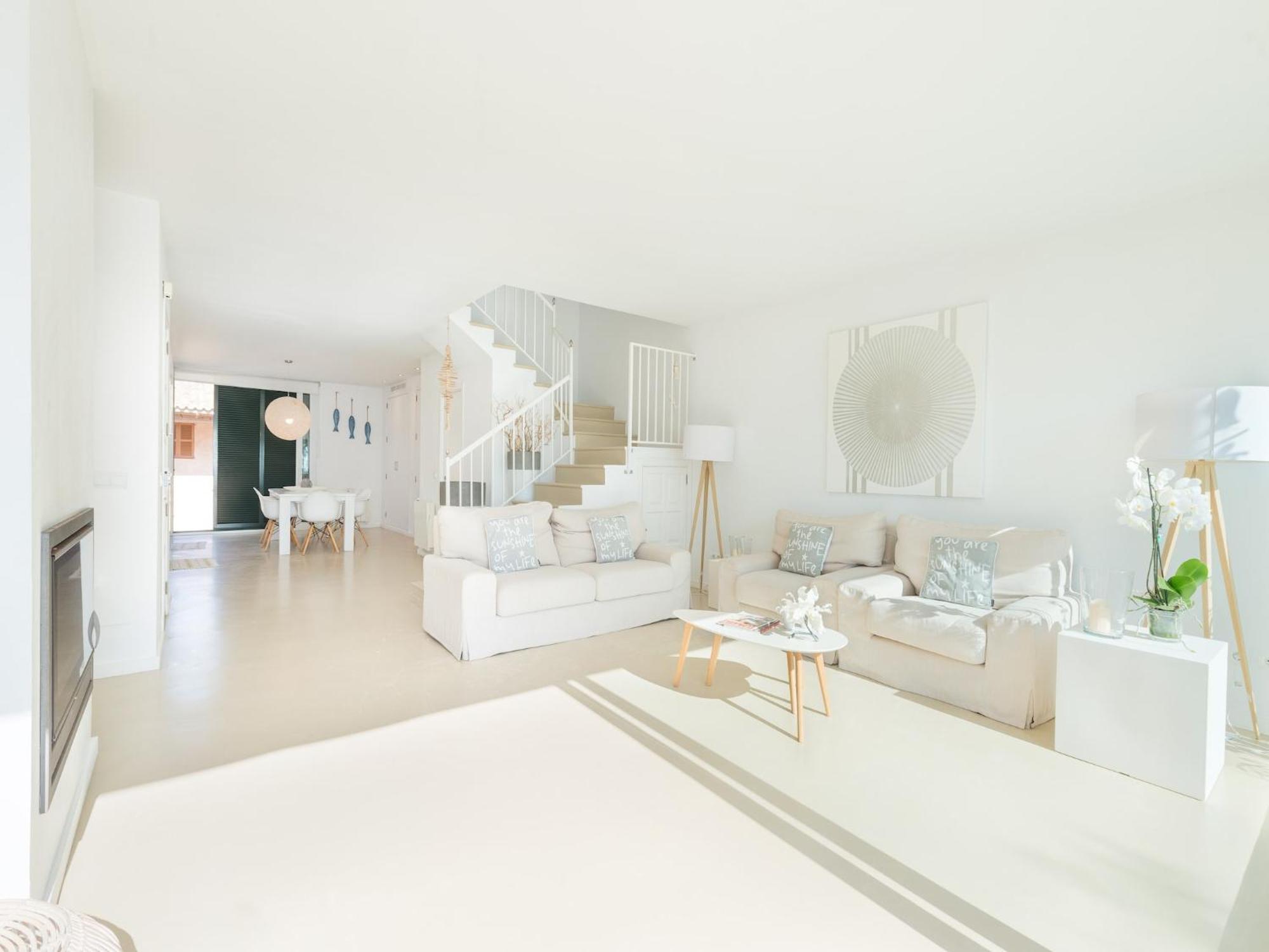 Port Nou Ca Na Cati - House In Cala Bona Chalet